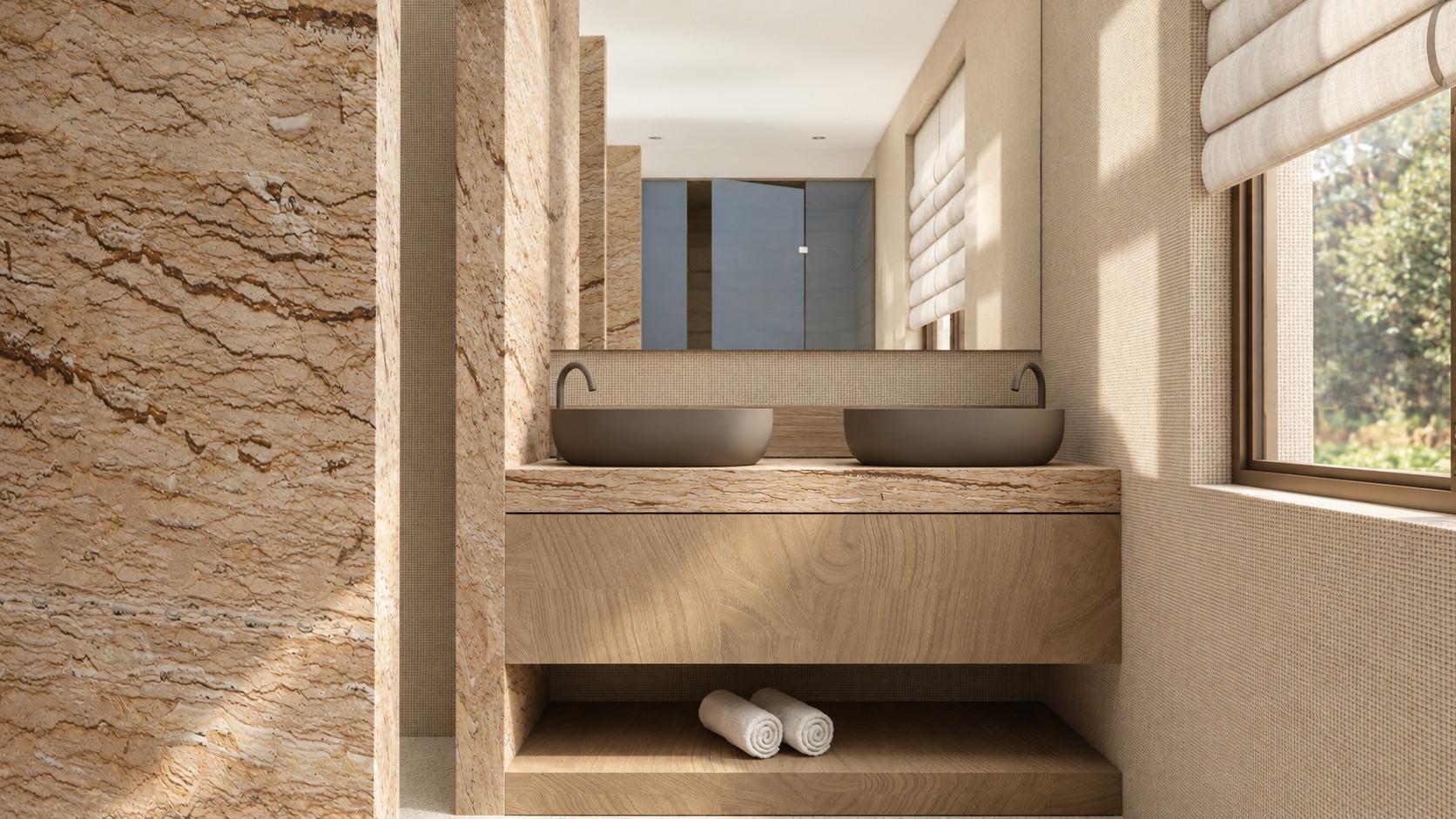 Badkamer met eikenmeubel en natuursteen